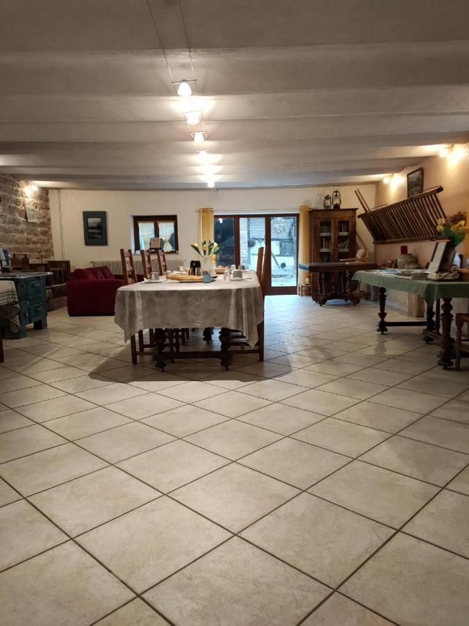 La Ferme Du Grand Faubourg Bed & Breakfast Pont-de-Vaux Exterior foto