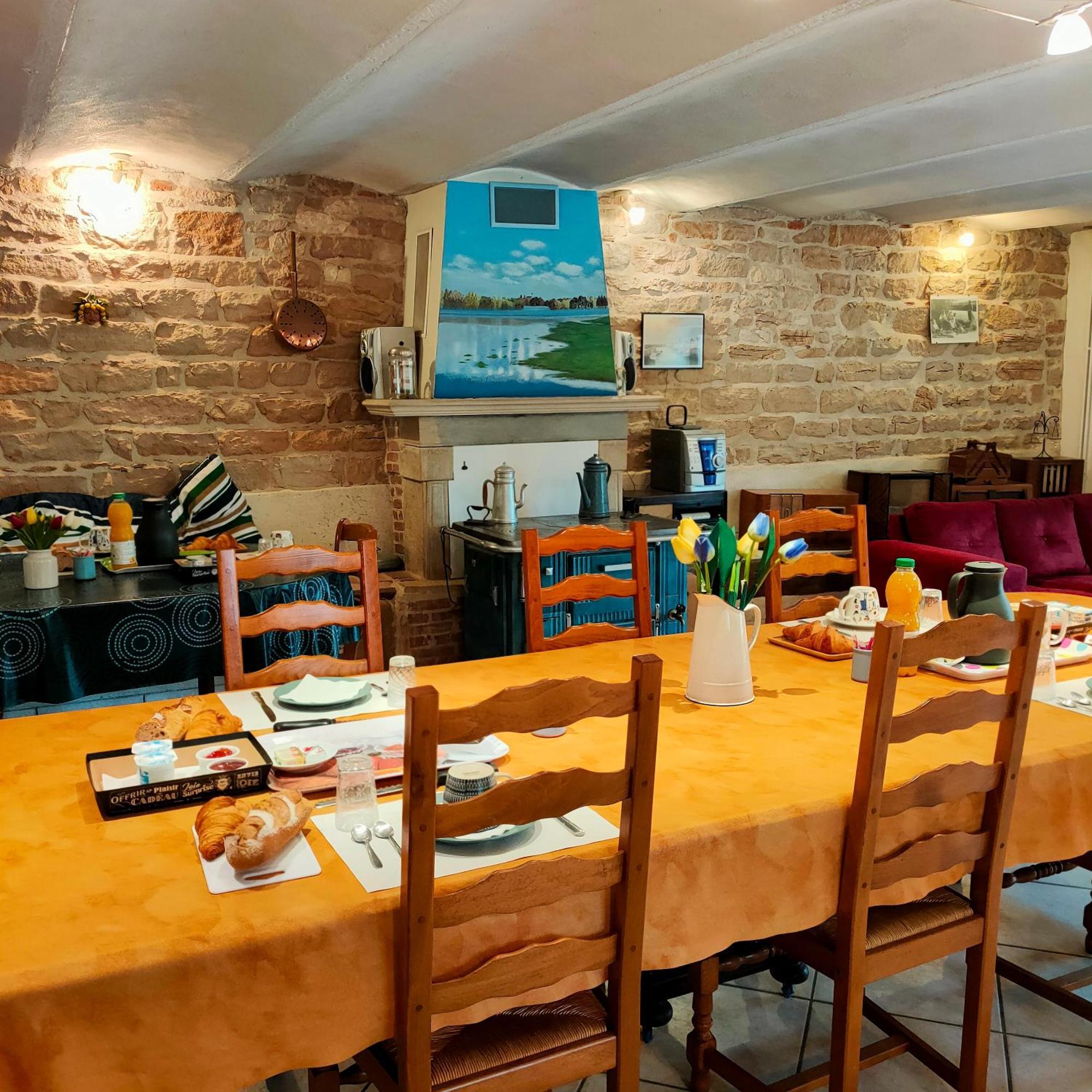 La Ferme Du Grand Faubourg Bed & Breakfast Pont-de-Vaux Exterior foto